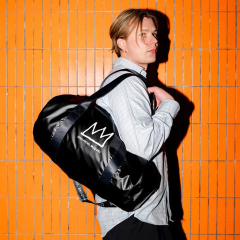 Museum Collection/ JEAN-MICHEL BASQUIAT/Crown Black Metallic Weekender /WE.JB.CR